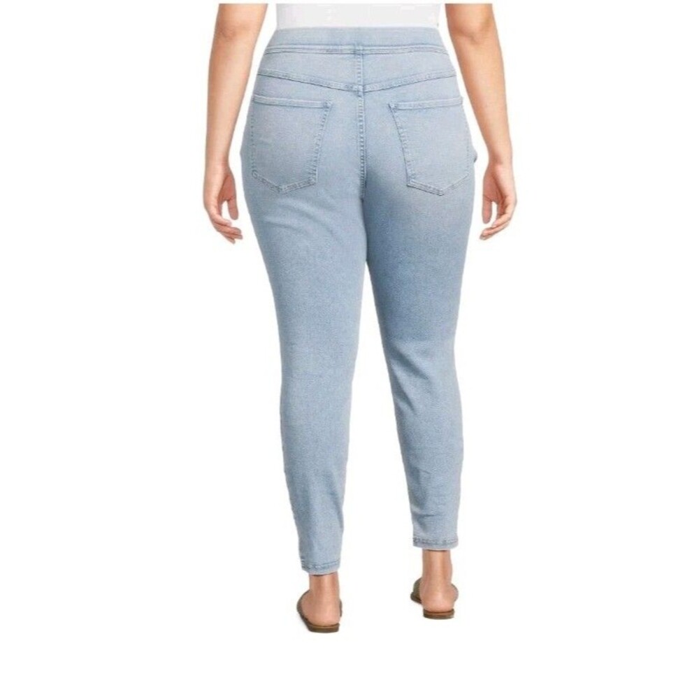 Terra & Sky Women's Pull-On Skinny Jegging Jeans, 28" Inseam, Size 3X 24W-26W - Picture 2 of 6